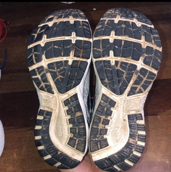 Brooks ghost 11 size 9 EUC - Picture 6 of 11